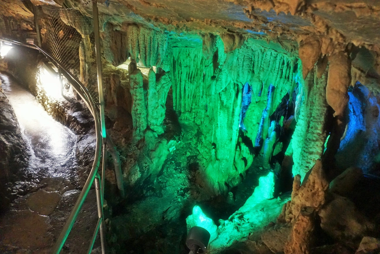神秘的世界,龙河洞冒险|高知土佐美居温泉度假酒店