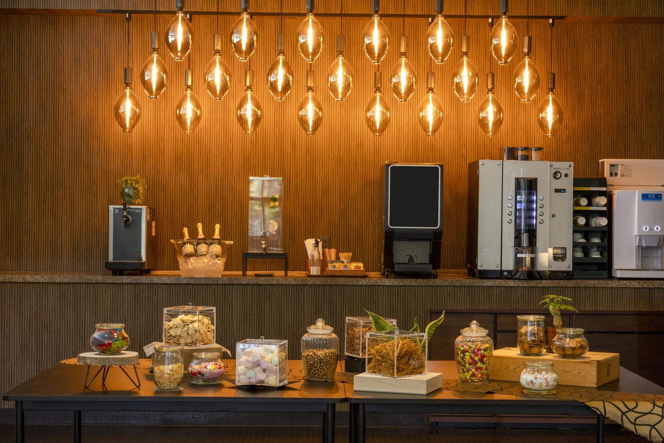 イブニングソーシャルドリンクイメージ｜メルキュール高知土佐リゾート＆スパ