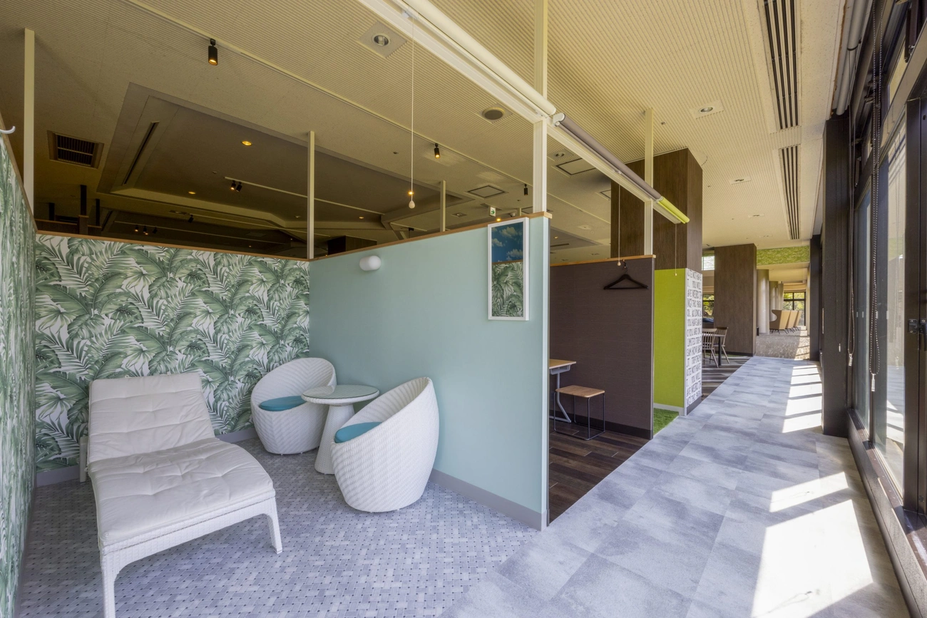 イブニングソーシャルドリンクイメージ｜メルキュール高知土佐リゾート＆スパ